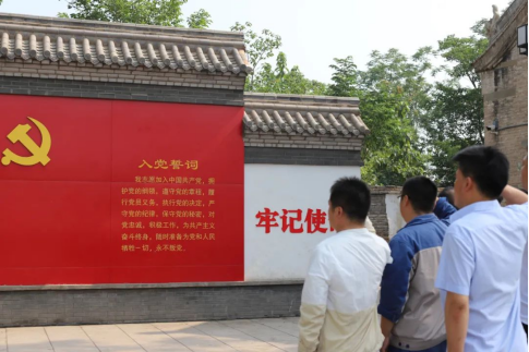“賡續(xù)革命傳統(tǒng)，強化使命擔(dān)當(dāng)”——焦作安彩開展建黨101周年主題黨日活動