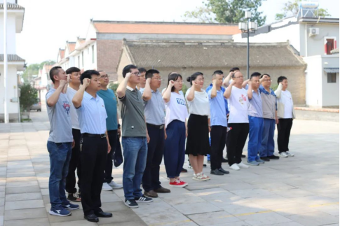 “賡續(xù)革命傳統(tǒng)，強化使命擔(dān)當(dāng)”——焦作安彩開展建黨101周年主題黨日活動
